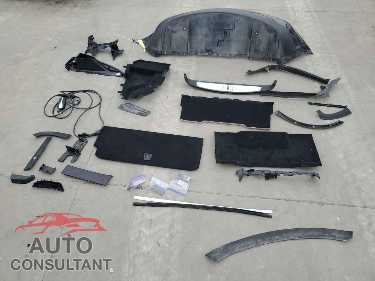 TESLA MODEL X 2017 - 5YJXCAE2XHF054621