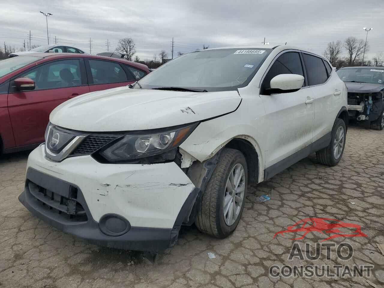 NISSAN ROGUE 2018 - JN1BJ1CP2JW165120