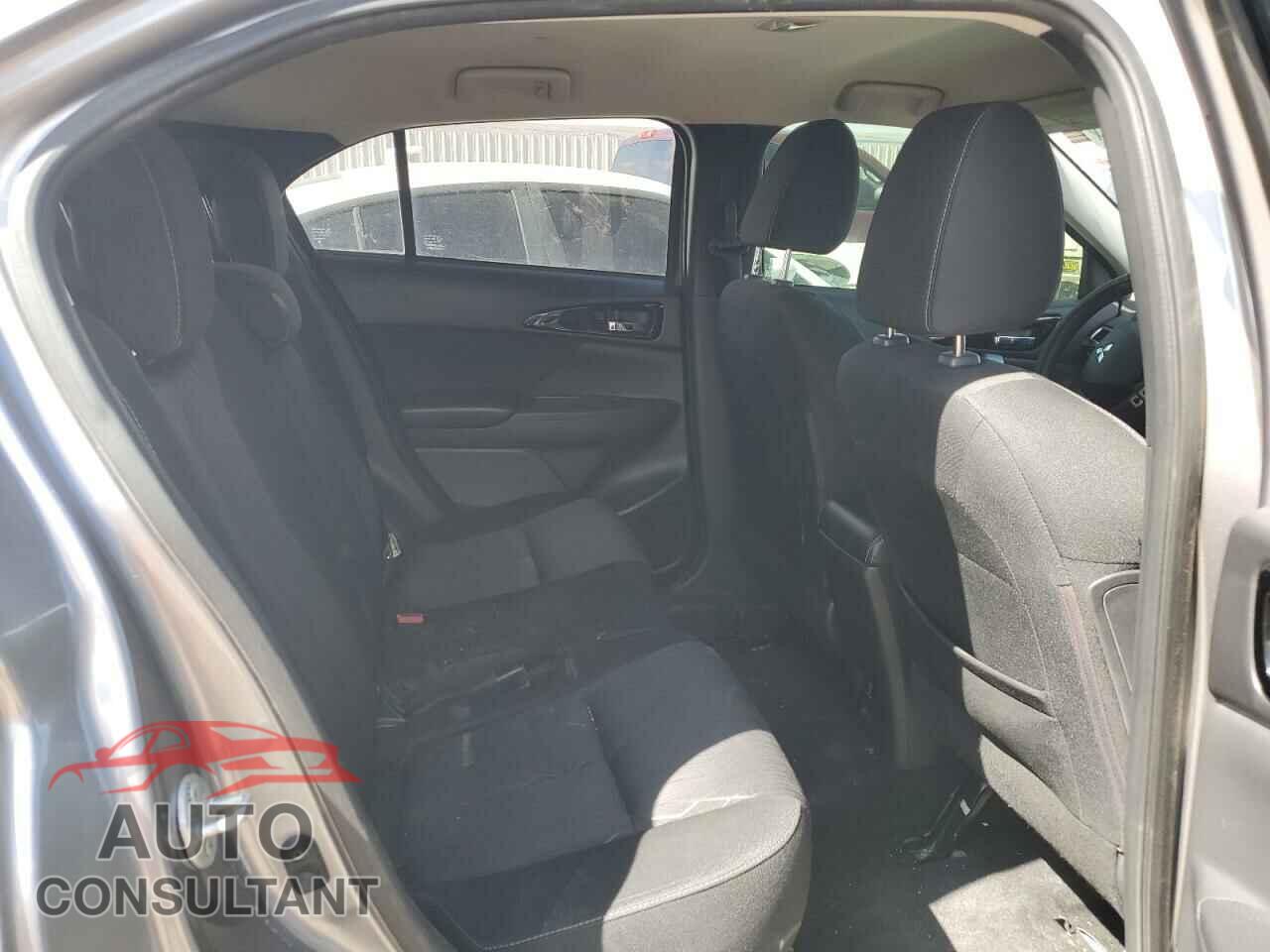 MITSUBISHI ECLIPSE 2018 - JA4AT5AA8JZ062107