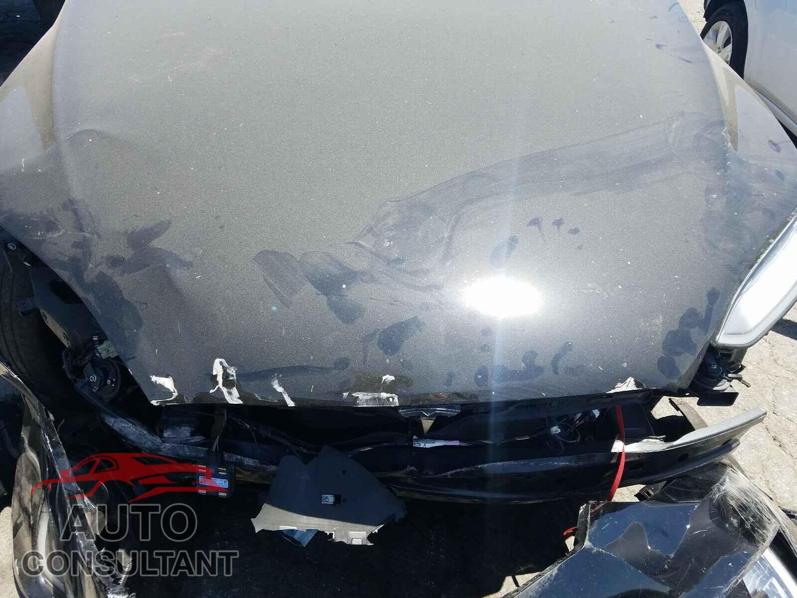 TESLA MODEL X 2016 - 5YJXCDE21GF027372