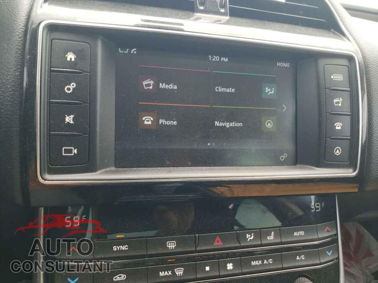 JAGUAR XE 2017 - SAJAE4BG2HA964145