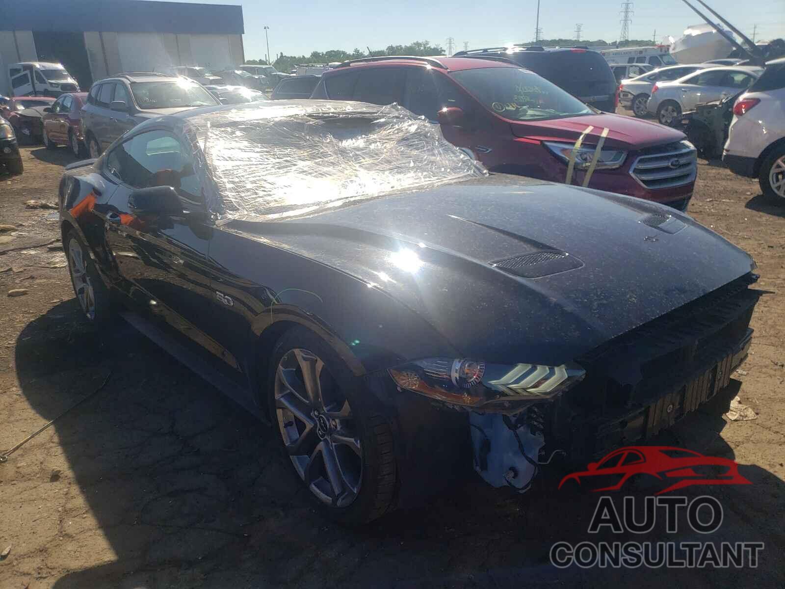 FORD MUSTANG 2018 - 1FA6P8CF5J5116969