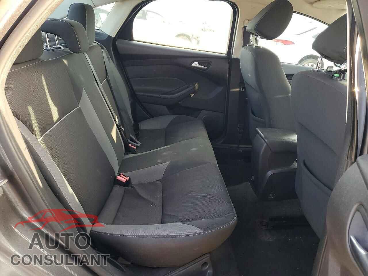 FORD FOCUS 2014 - 1FADP3F27EL124589