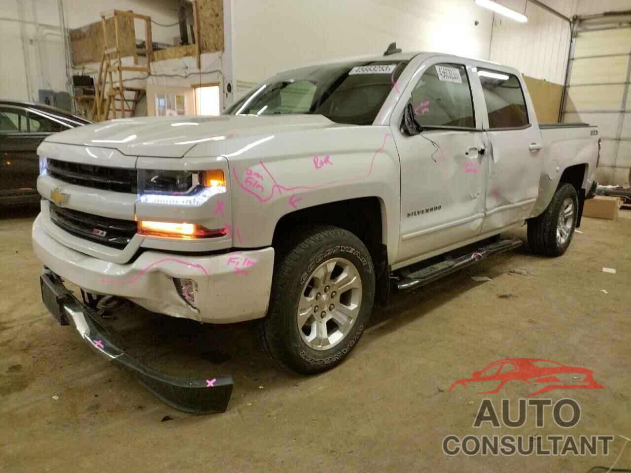 CHEVROLET SILVERADO 2017 - 3GCUKREC8HG252556