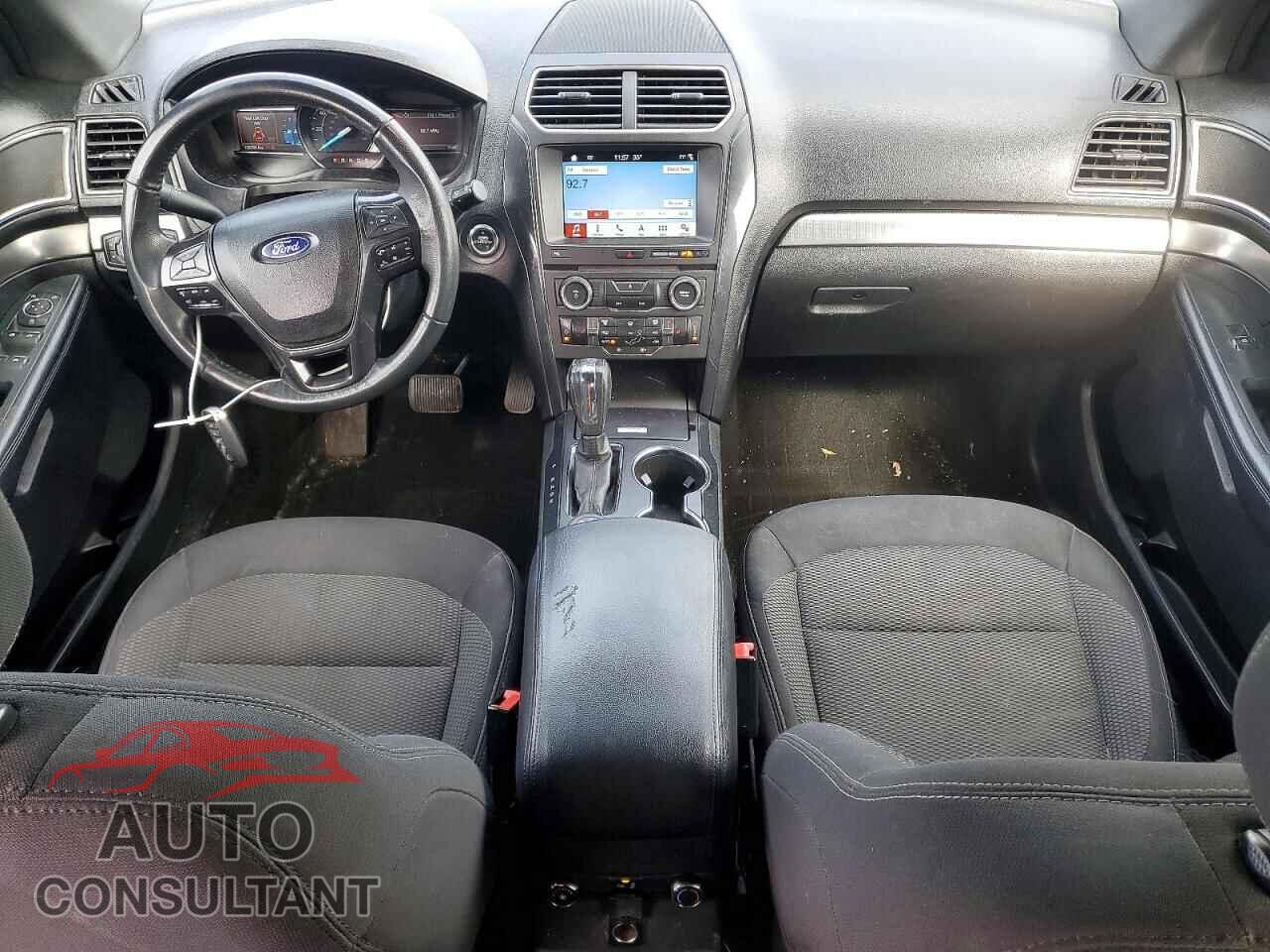 FORD EXPLORER 2018 - 1FM5K8D8XJGB37613