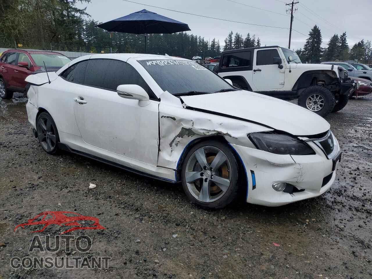 LEXUS IS 2010 - JTHFE2C27A2501427