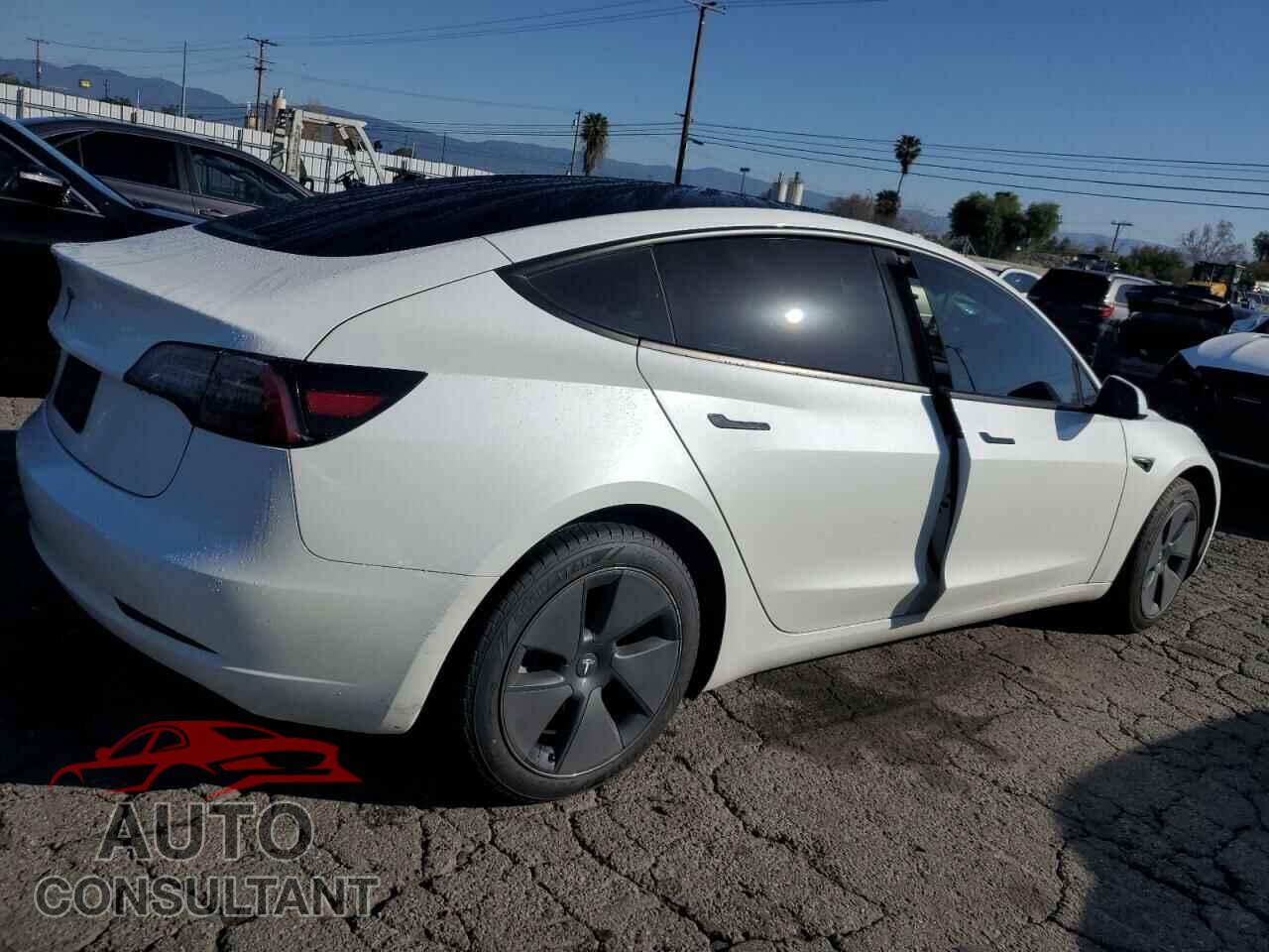TESLA MODEL 3 2023 - 5YJ3E1EA5PF570805