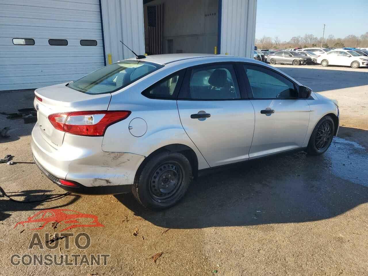 FORD FOCUS 2013 - 1FADP3E20DL186612