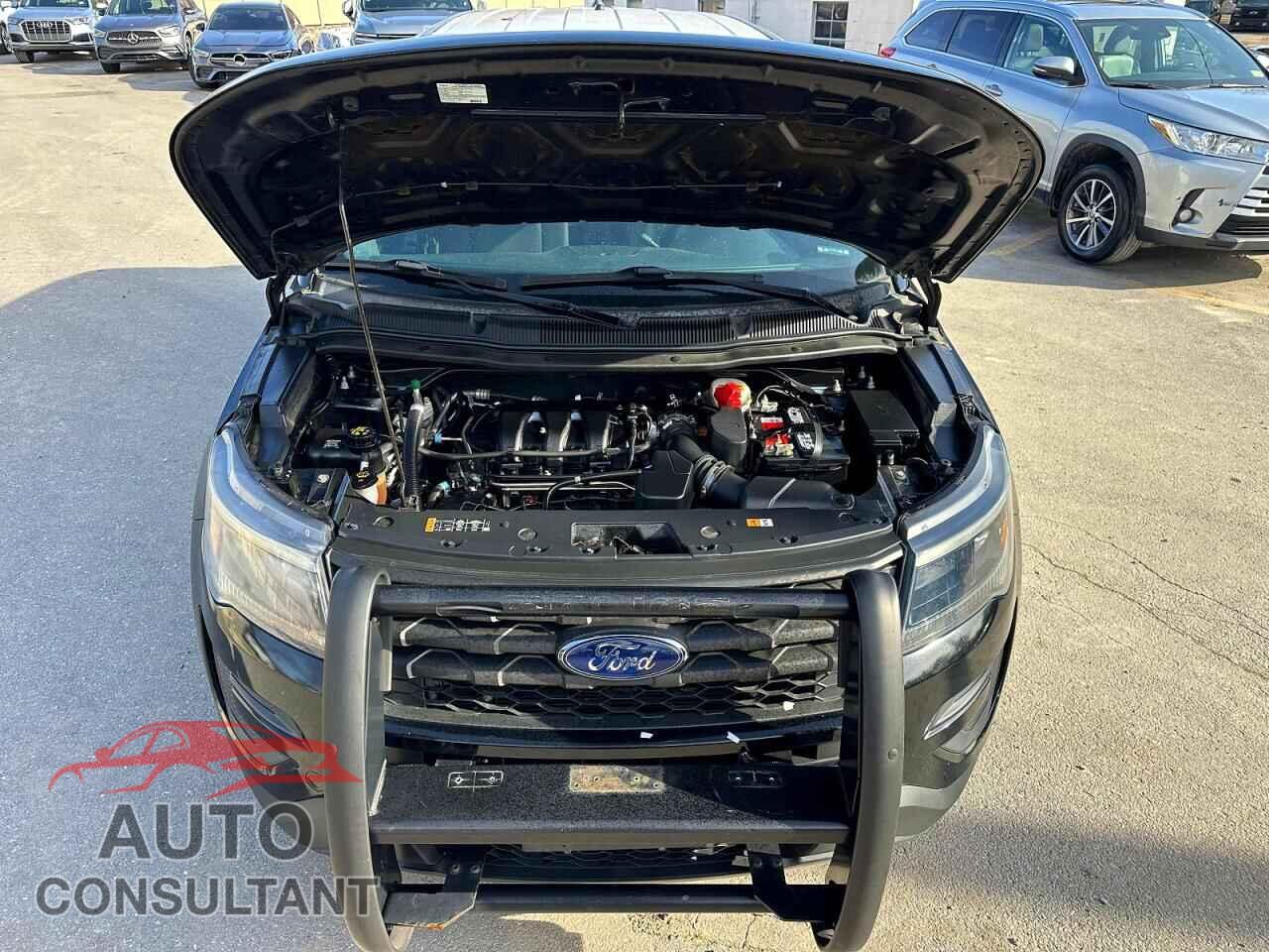 FORD EXPLORER 2018 - 1FM5K8AR2JGB68125