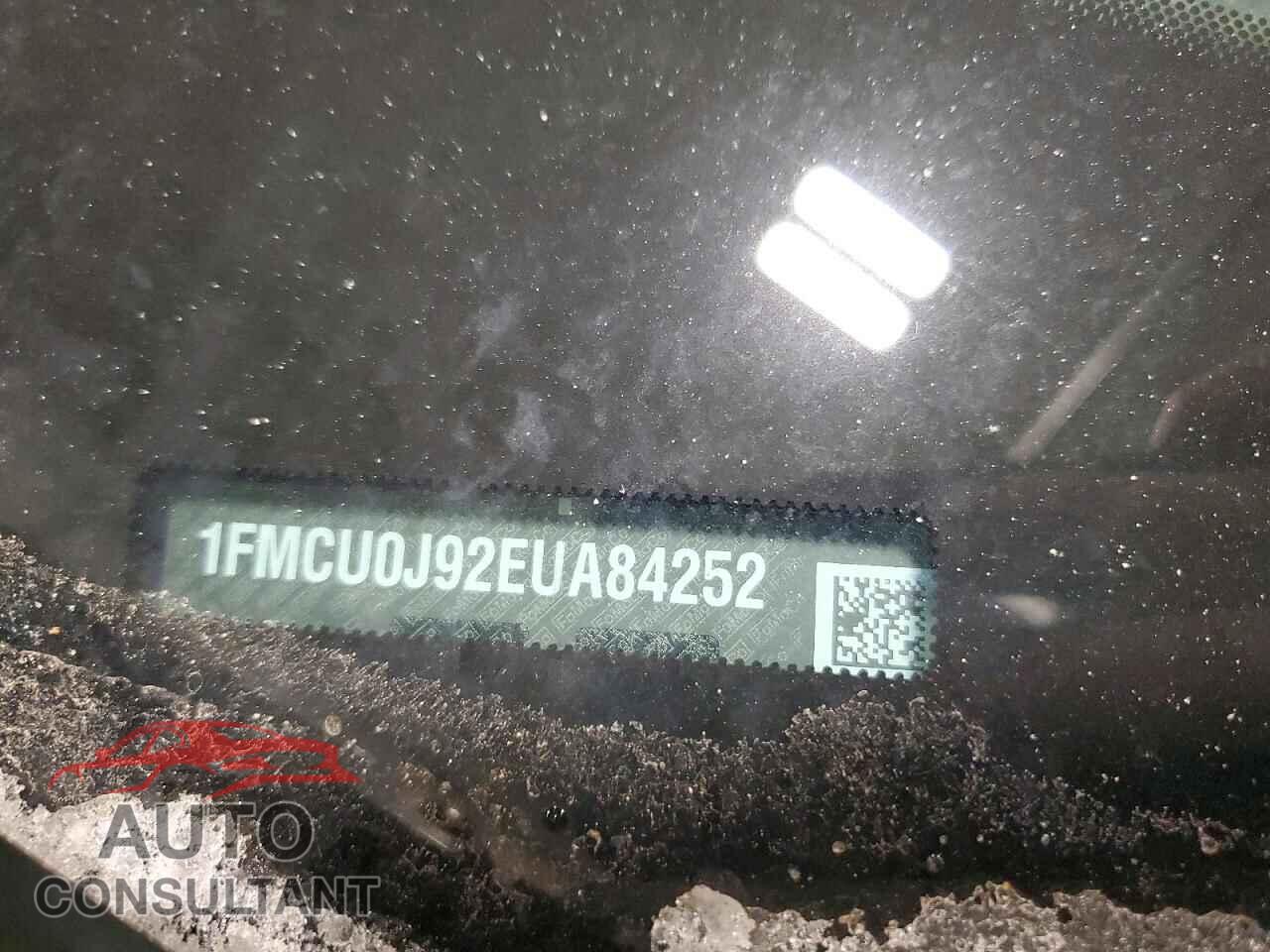 FORD ESCAPE 2014 - 1FMCU0J92EUA84252