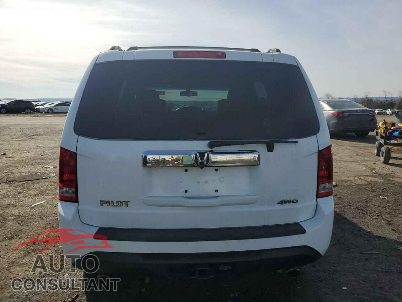 HONDA PILOT 2015 - 5FNYF4H7XFB002603