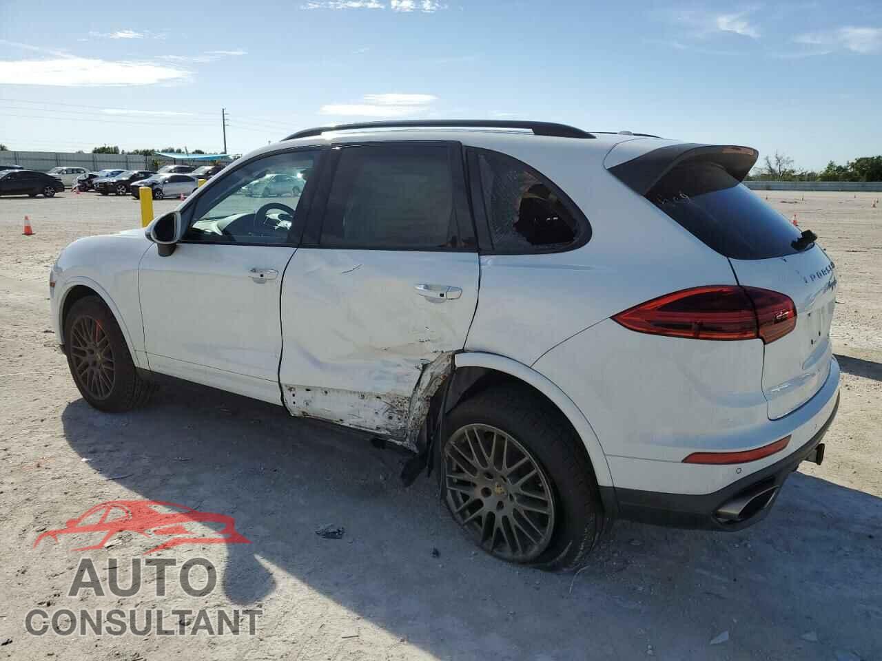 PORSCHE CAYENNE 2017 - WP1AA2A21HKA87810