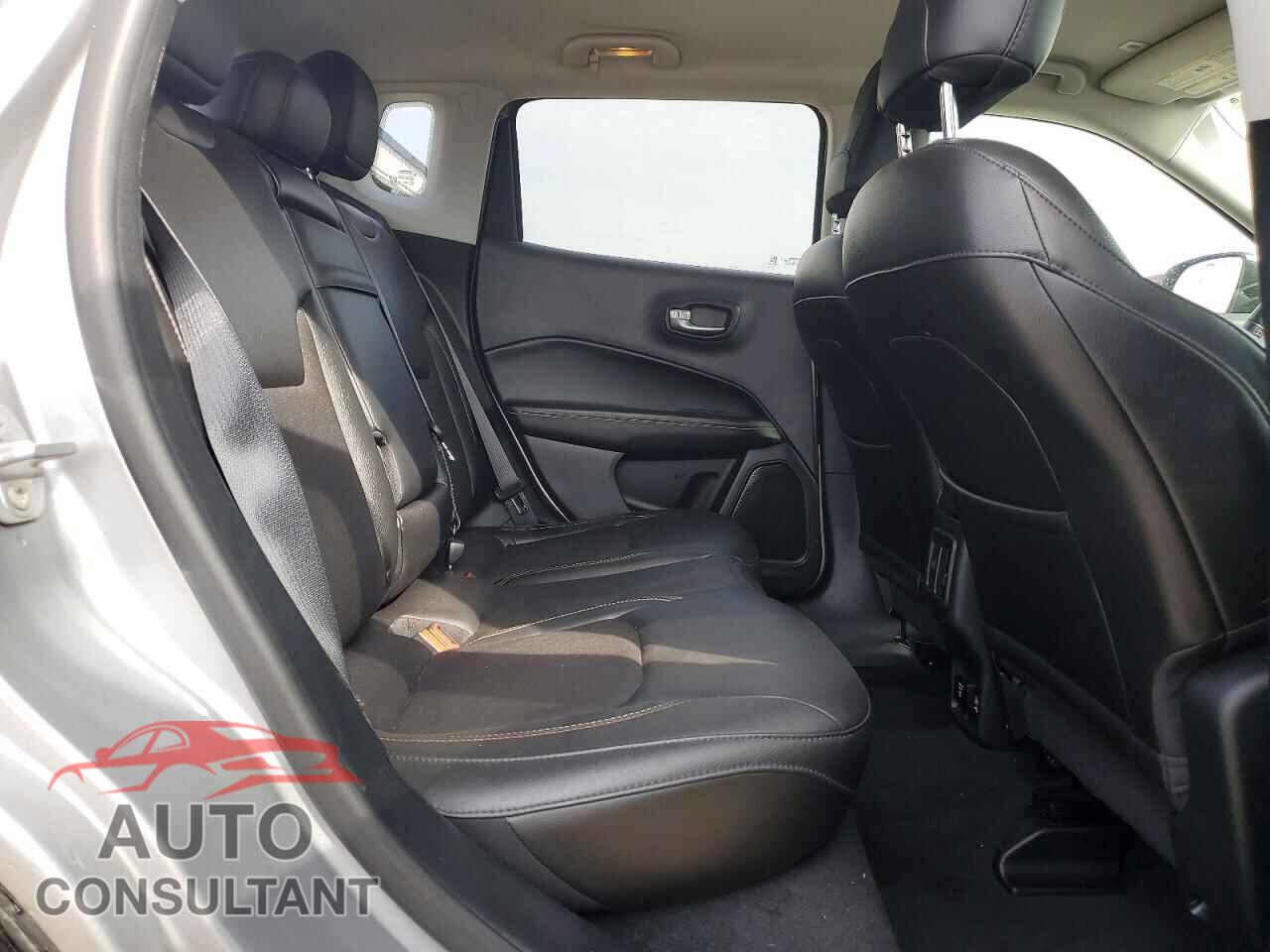 JEEP COMPASS 2018 - 3C4NJDBB2JT255682