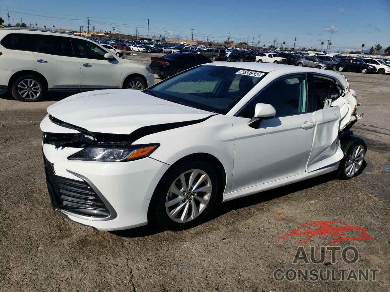 TOYOTA CAMRY 2022 - 4T1C11AKXNU499711
