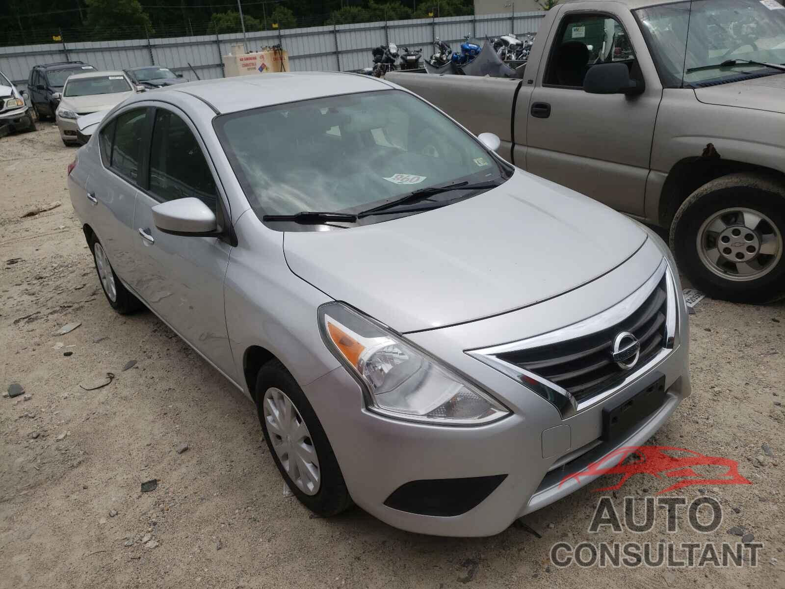 NISSAN VERSA 2017 - 3N1CN7AP3HL803356