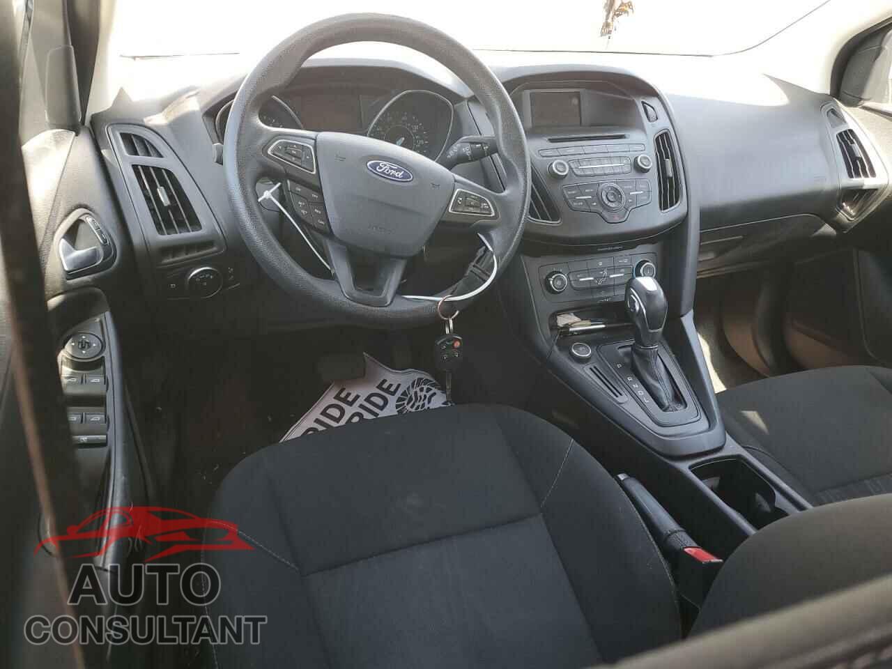 FORD FOCUS 2016 - 1FADP3K2XGL281803