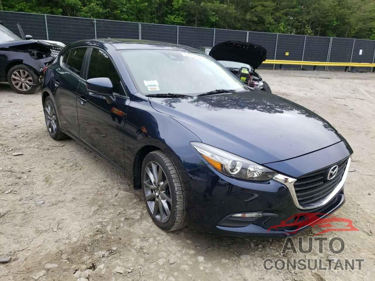 MAZDA 3 2018 - 3MZBN1L33JM256960