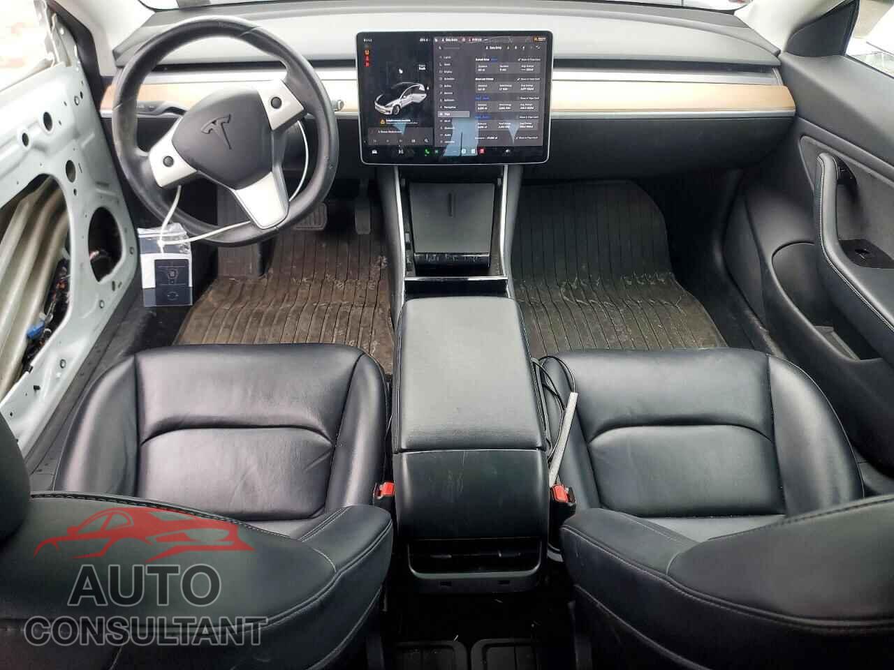 TESLA MODEL 3 2019 - 5YJ3E1EB3KF434030