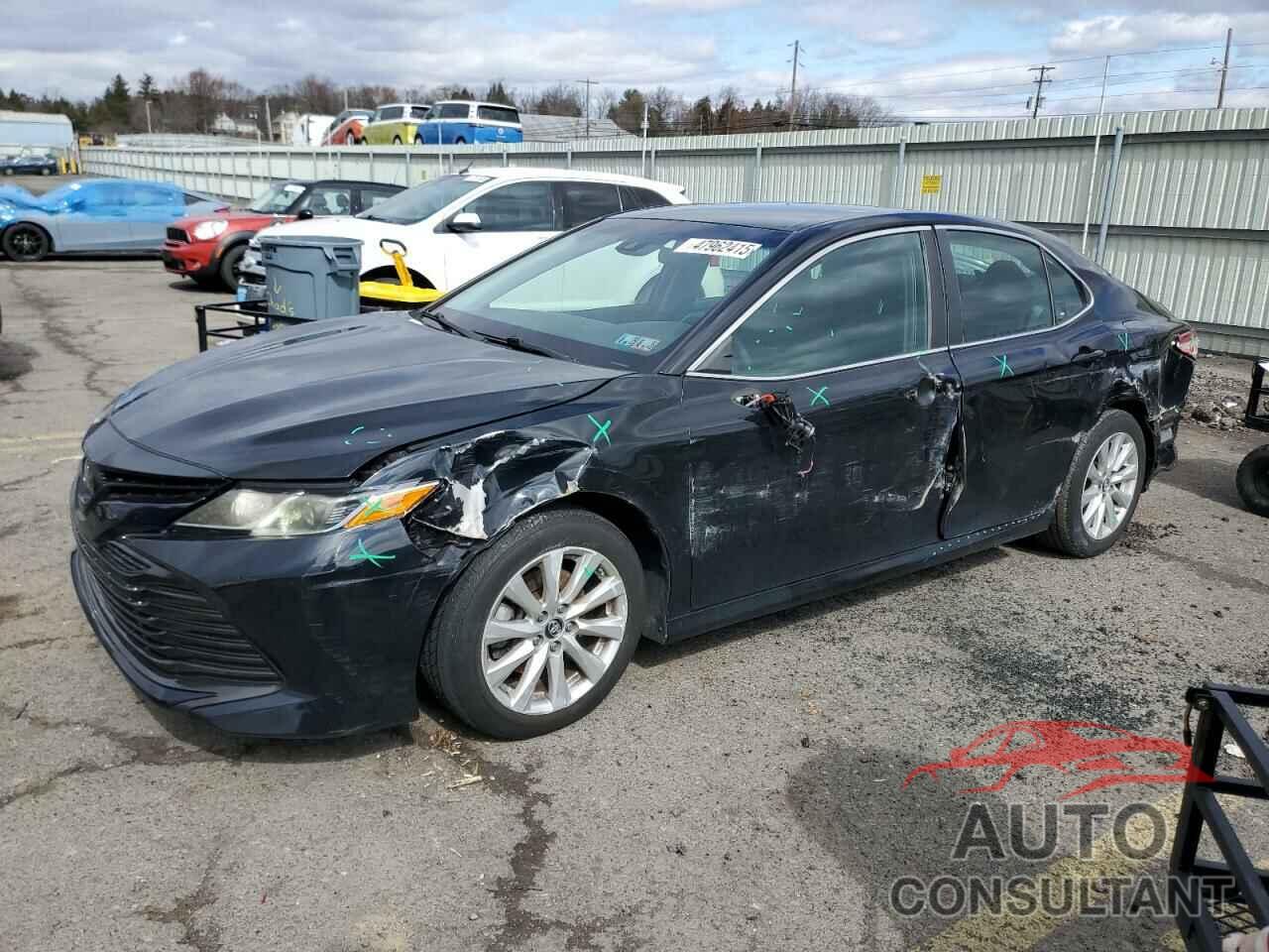 TOYOTA CAMRY 2018 - 4T1B11HK3JU097802