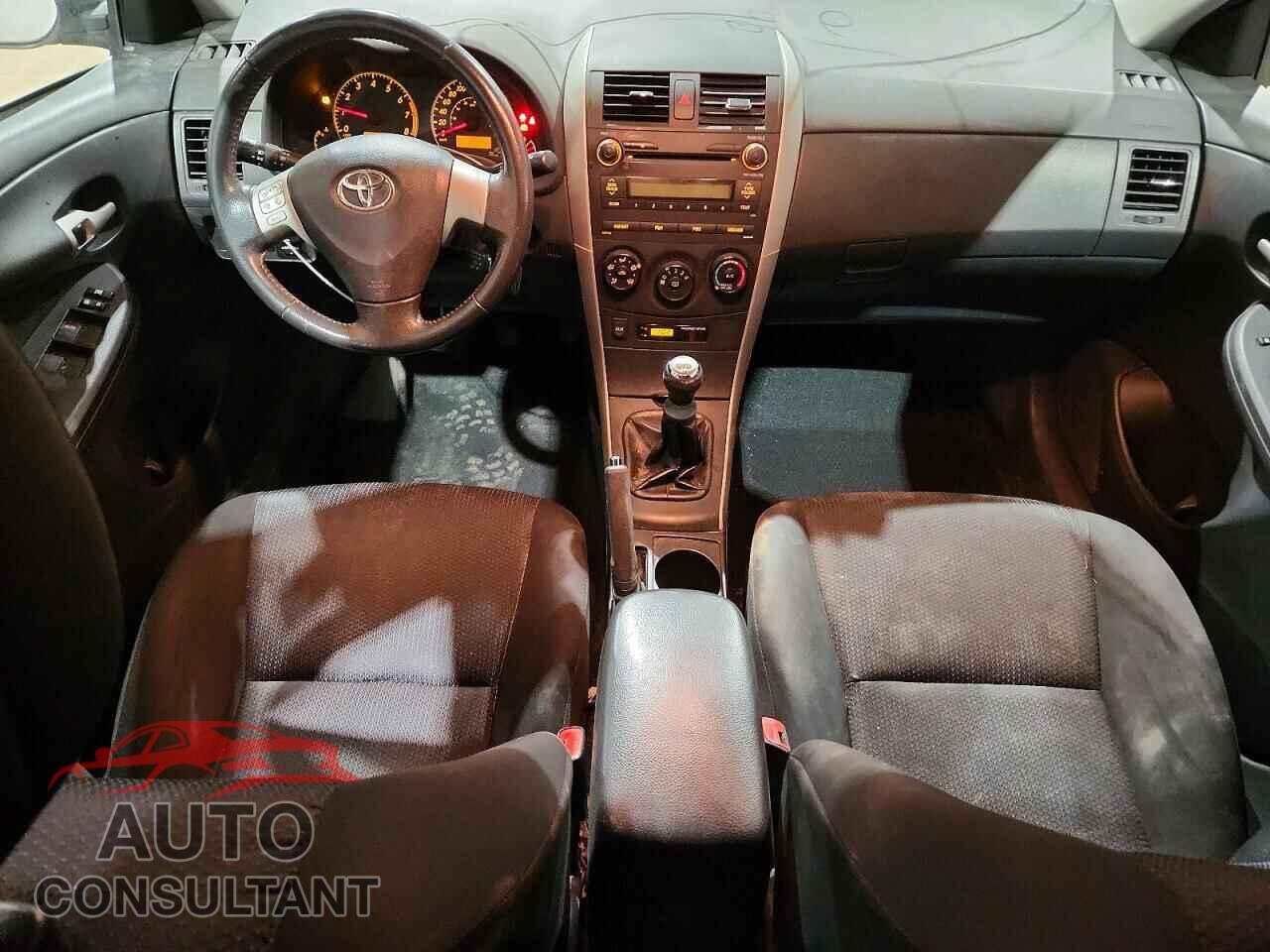 TOYOTA COROLLA 2010 - 2T1BU4EEXAC435169