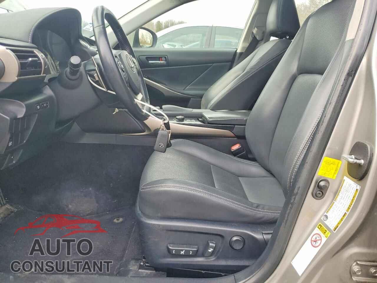 LEXUS IS 2014 - JTHCF1D20E5013238