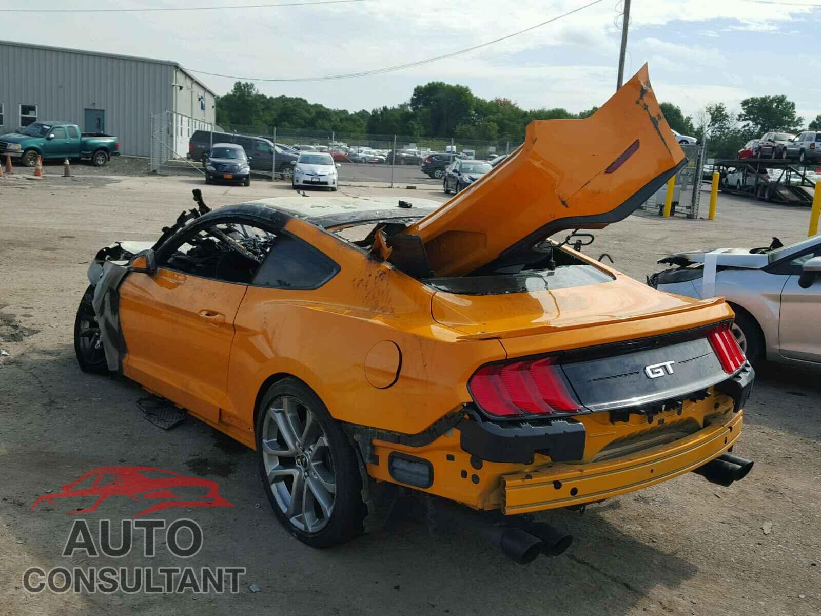 FORD MUSTANG 2018 - 1FA6P8CF2J5125452