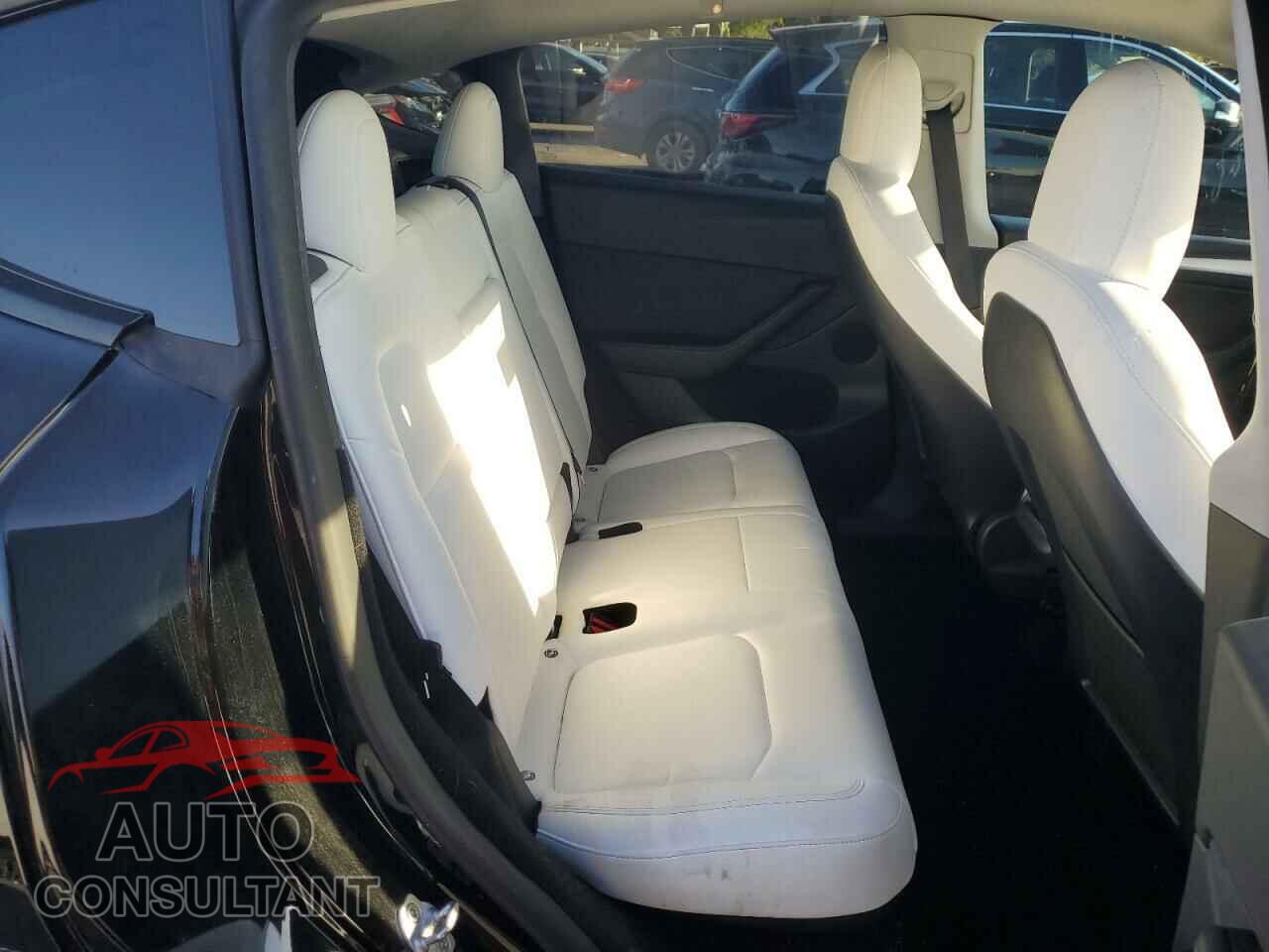 TESLA MODEL Y 2023 - 7SAYGDEE3PF629955