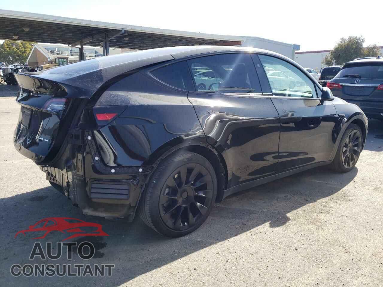 TESLA MODEL Y 2023 - 7SAYGAEE3PF814750