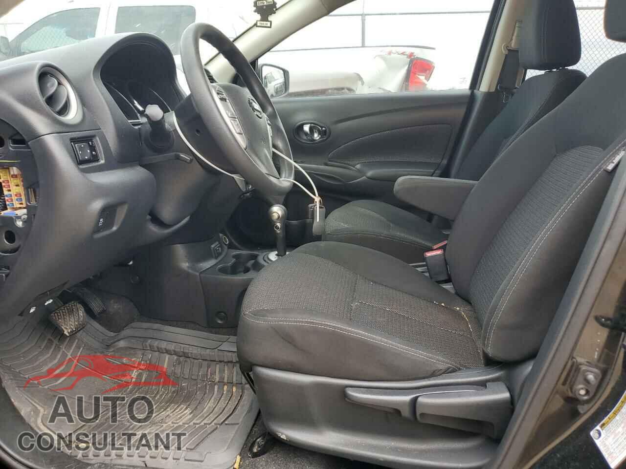 NISSAN VERSA 2019 - 3N1CN7AP3KL809584
