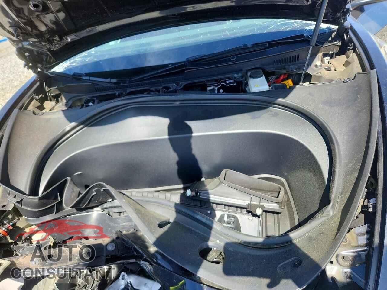 TESLA MODEL 3 2024 - 5YJ3E1EA0RF848738