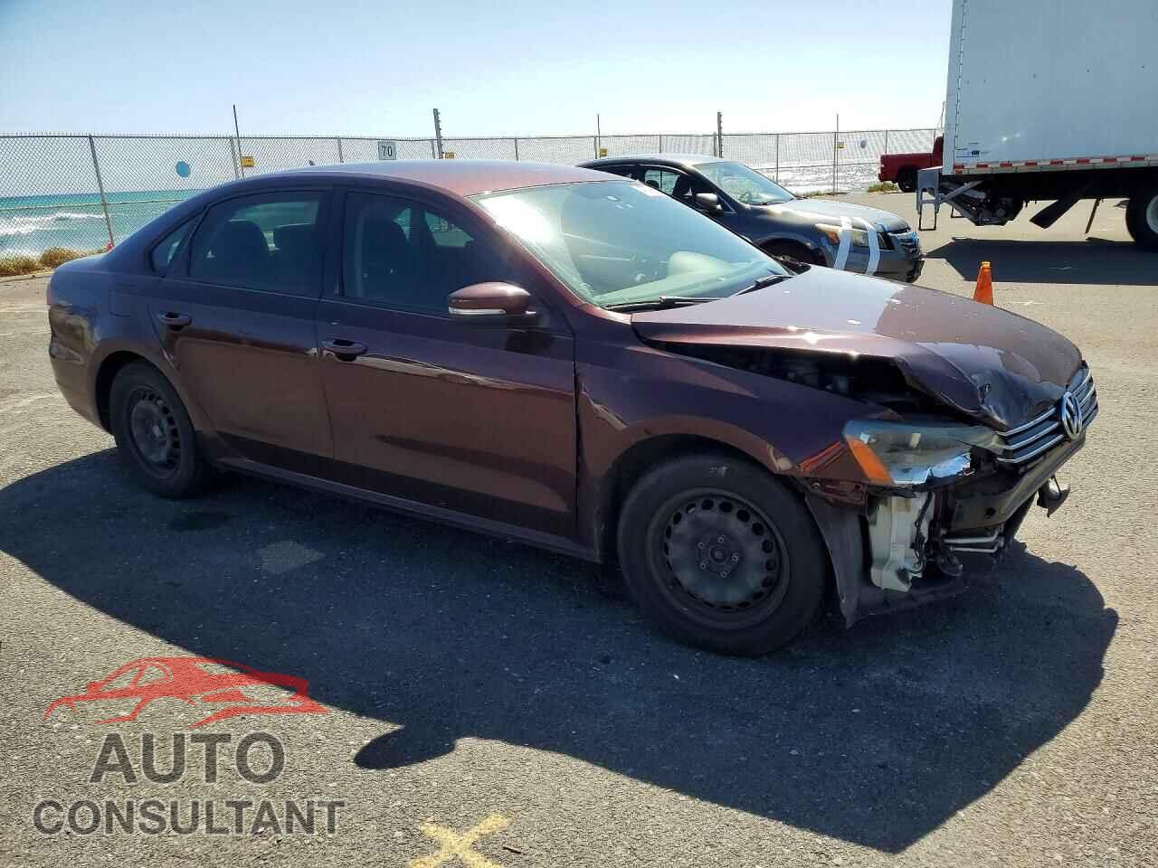 VOLKSWAGEN PASSAT 2013 - 1VWAP7A35DC032977