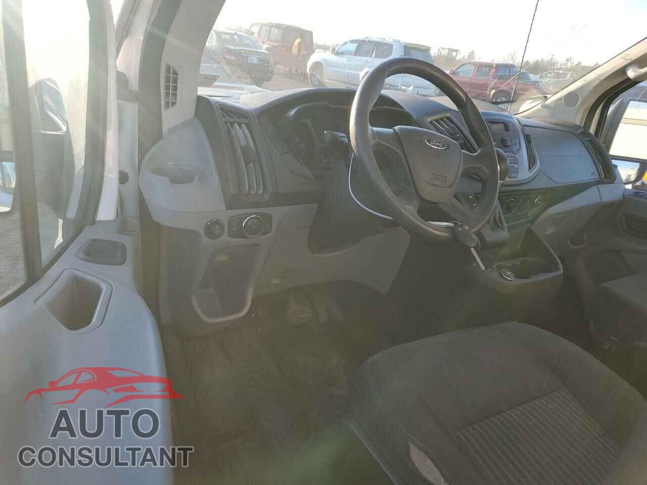 FORD TRANSIT 2017 - 1FTYR2CM9HKA70549
