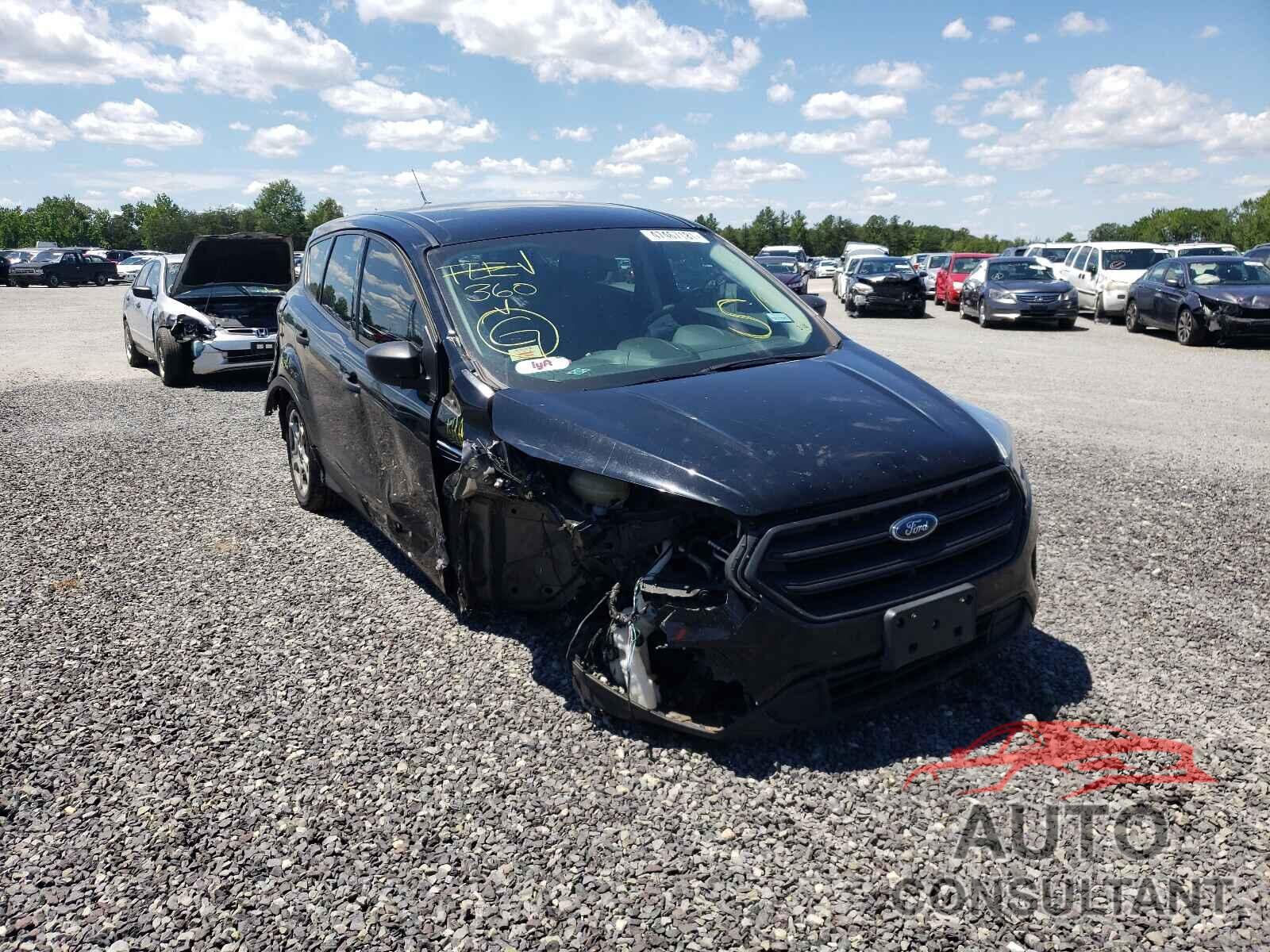 FORD ESCAPE 2017 - 1FMCU0F70HUC19742