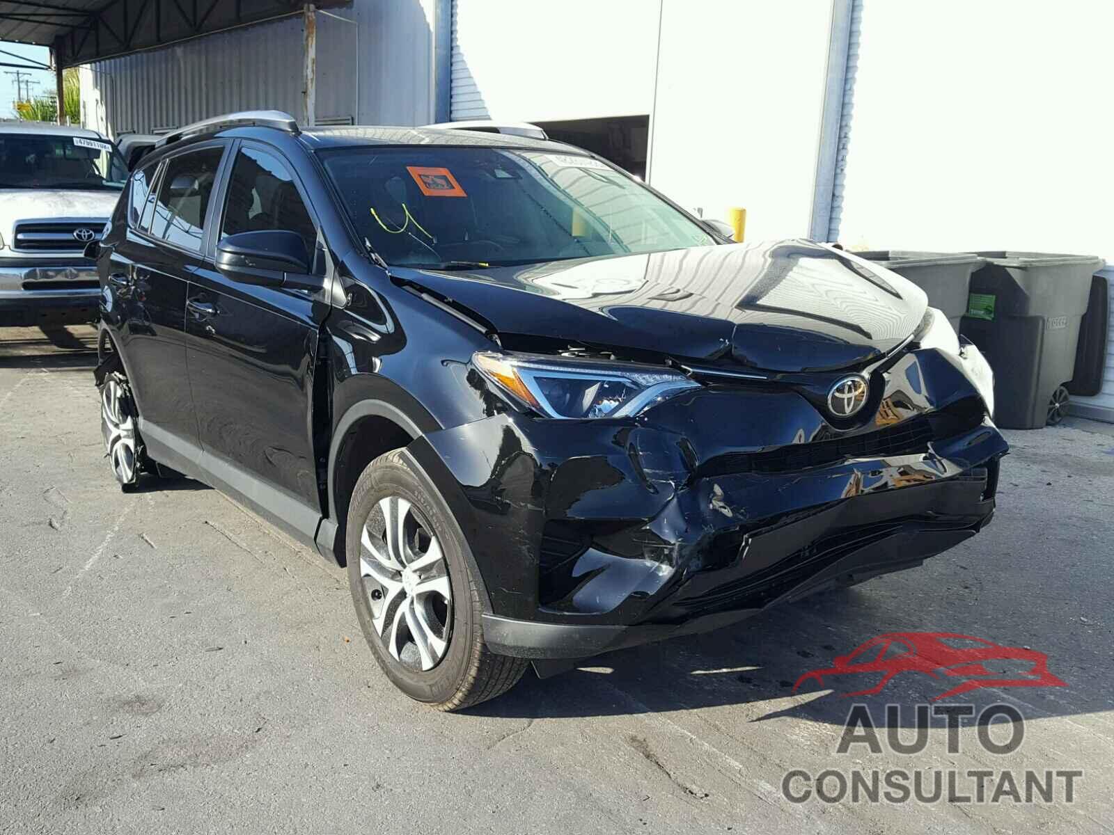 TOYOTA RAV4 LE 2018 - 2T3ZFREVXJW424412