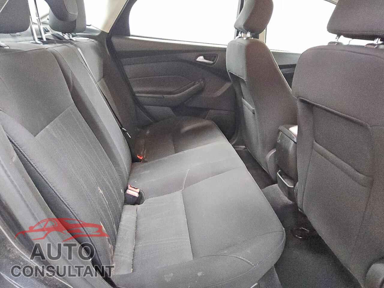 FORD FOCUS 2016 - 1FADP3F20GL354509