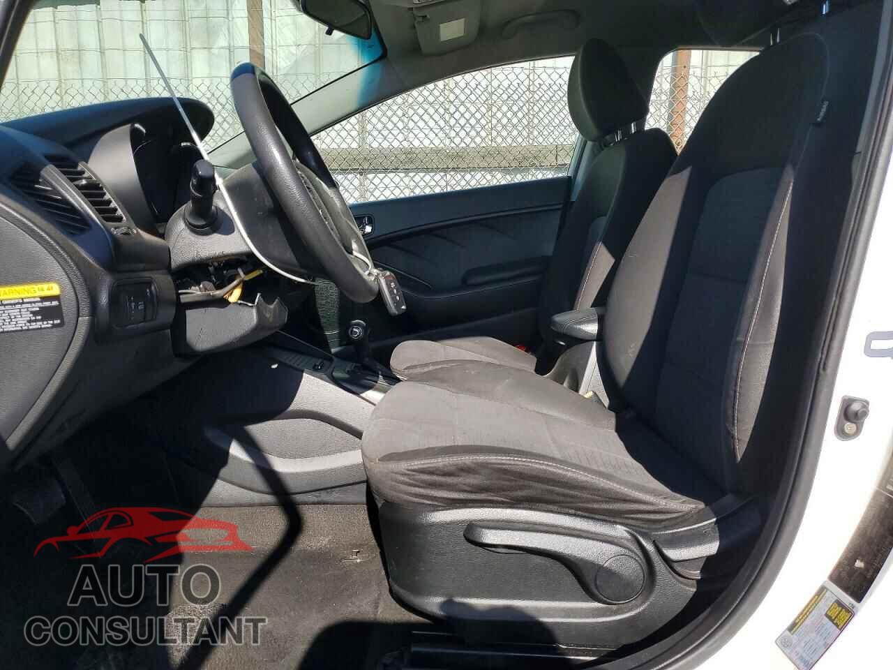 KIA FORTE 2015 - KNAFX4A60F5429888