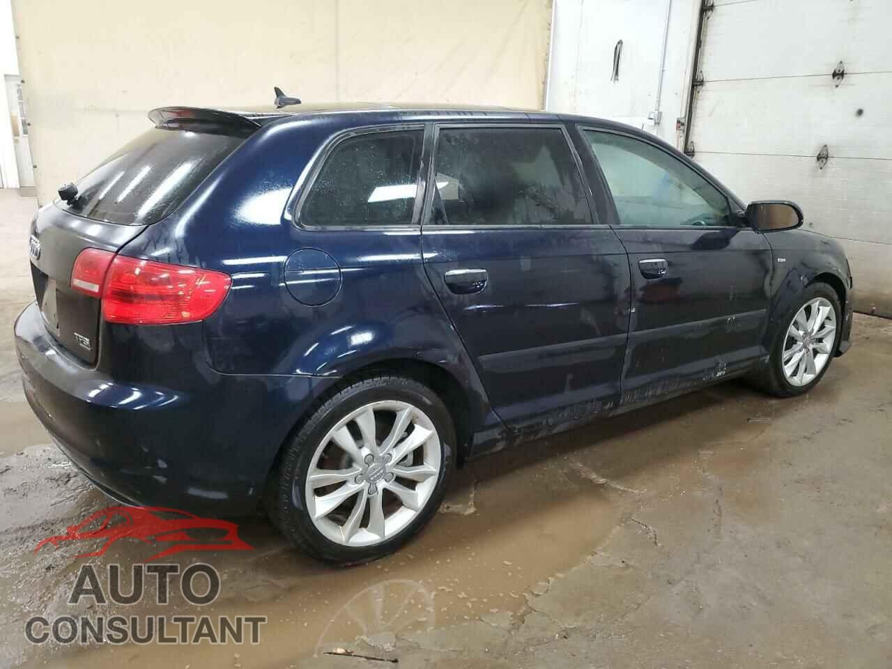 AUDI A3 2011 - WAUDFAFM9BA018278