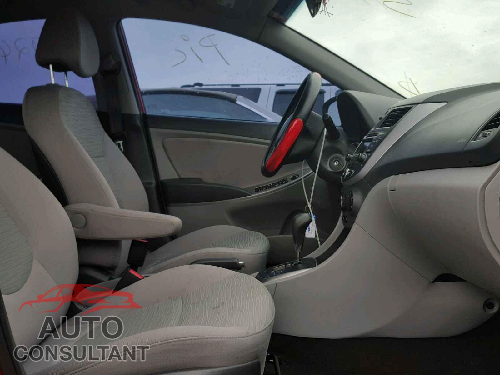 HYUNDAI ACCENT 2016 - KMHCT4AE2GU127028