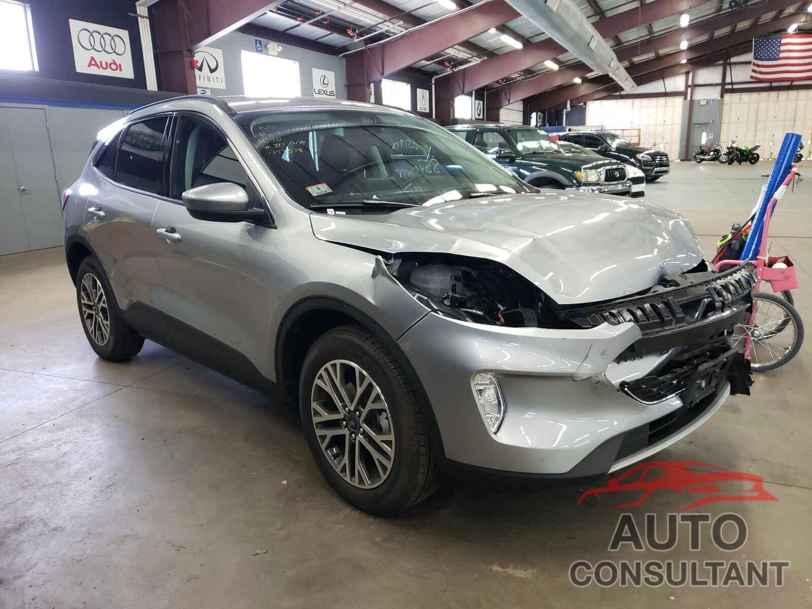 FORD ESCAPE 2021 - 1FMCU9H68MUA52145