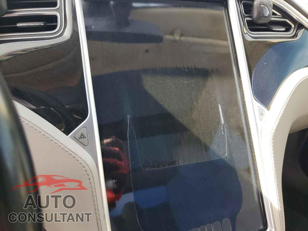 TESLA MODEL S 2014 - 5YJSA1S12EFP32933