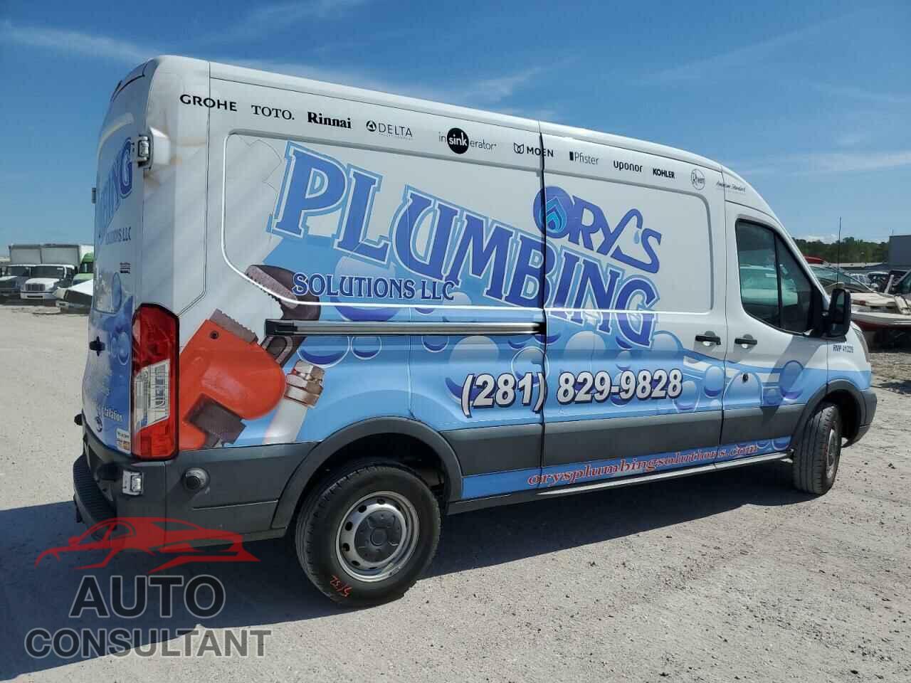 FORD TRANSIT 2017 - 1FTYR2CM1HKA57813