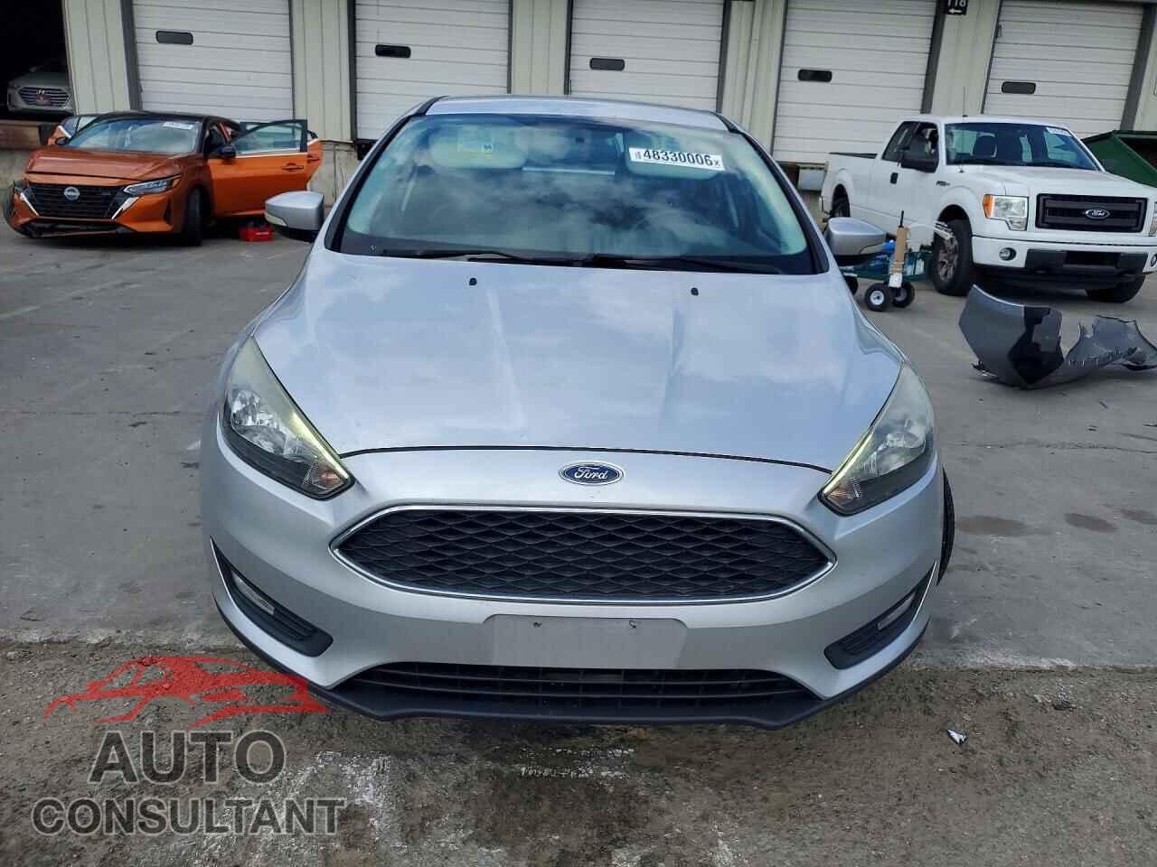 FORD FOCUS 2015 - 1FADP3F22FL361086