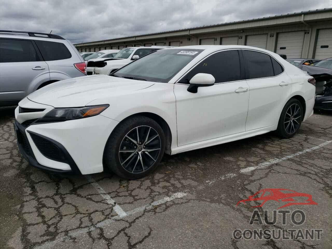 TOYOTA CAMRY 2021 - 4T1G11AKXMU481614