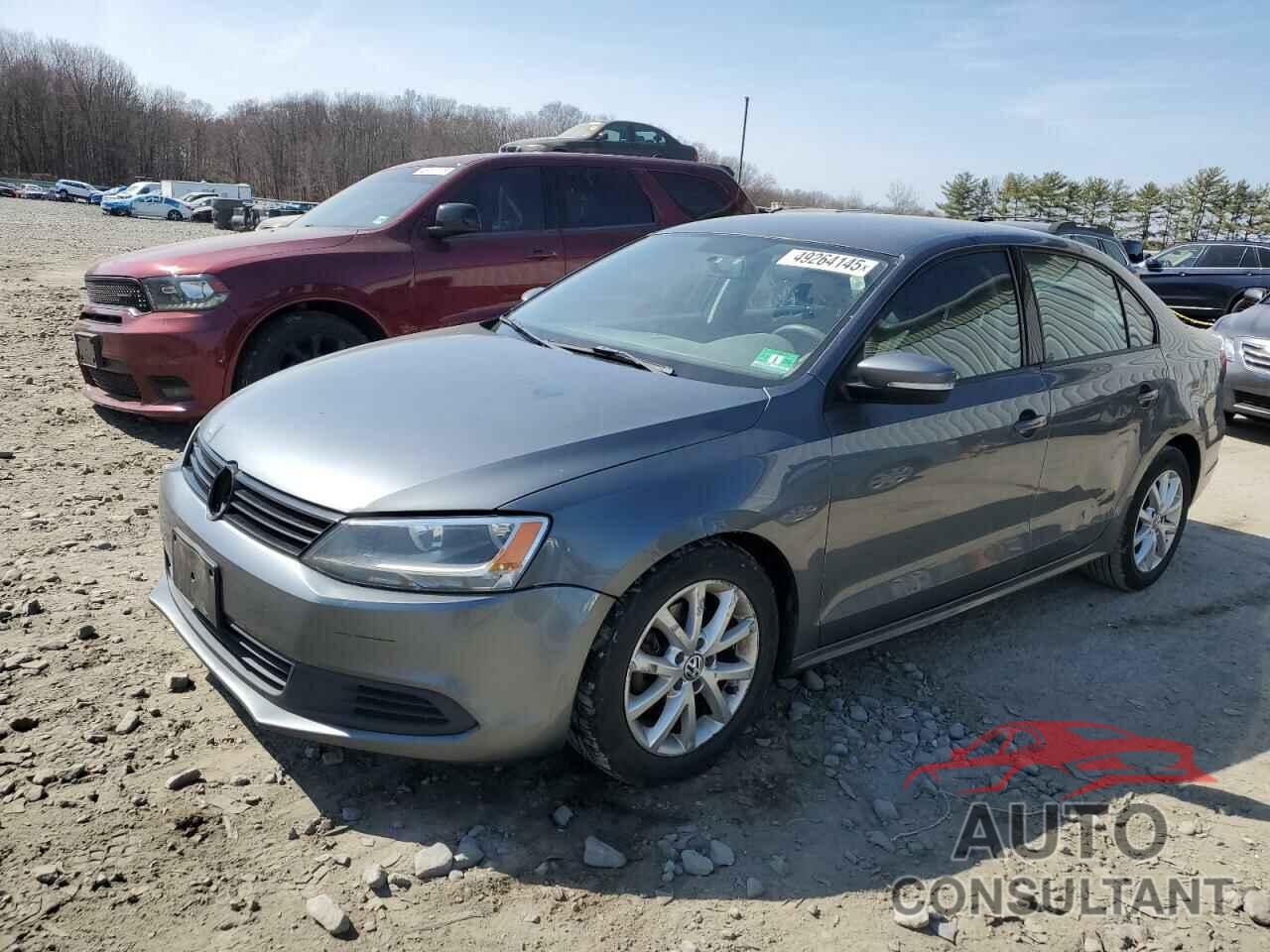 VOLKSWAGEN JETTA 2011 - 3VWDZ7AJXBM052076