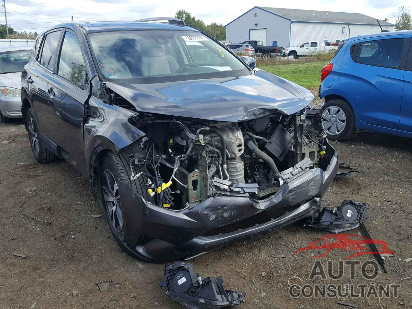 TOYOTA RAV4 XLE 2017 - 2T3RFREV7HW672501