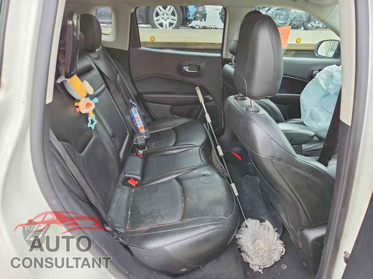 JEEP COMPASS 2020 - 3C4NJDCB2LT123216