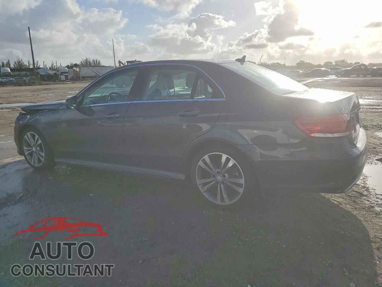 MERCEDES-BENZ E-CLASS 2014 - WDDHF5KB2EA977922