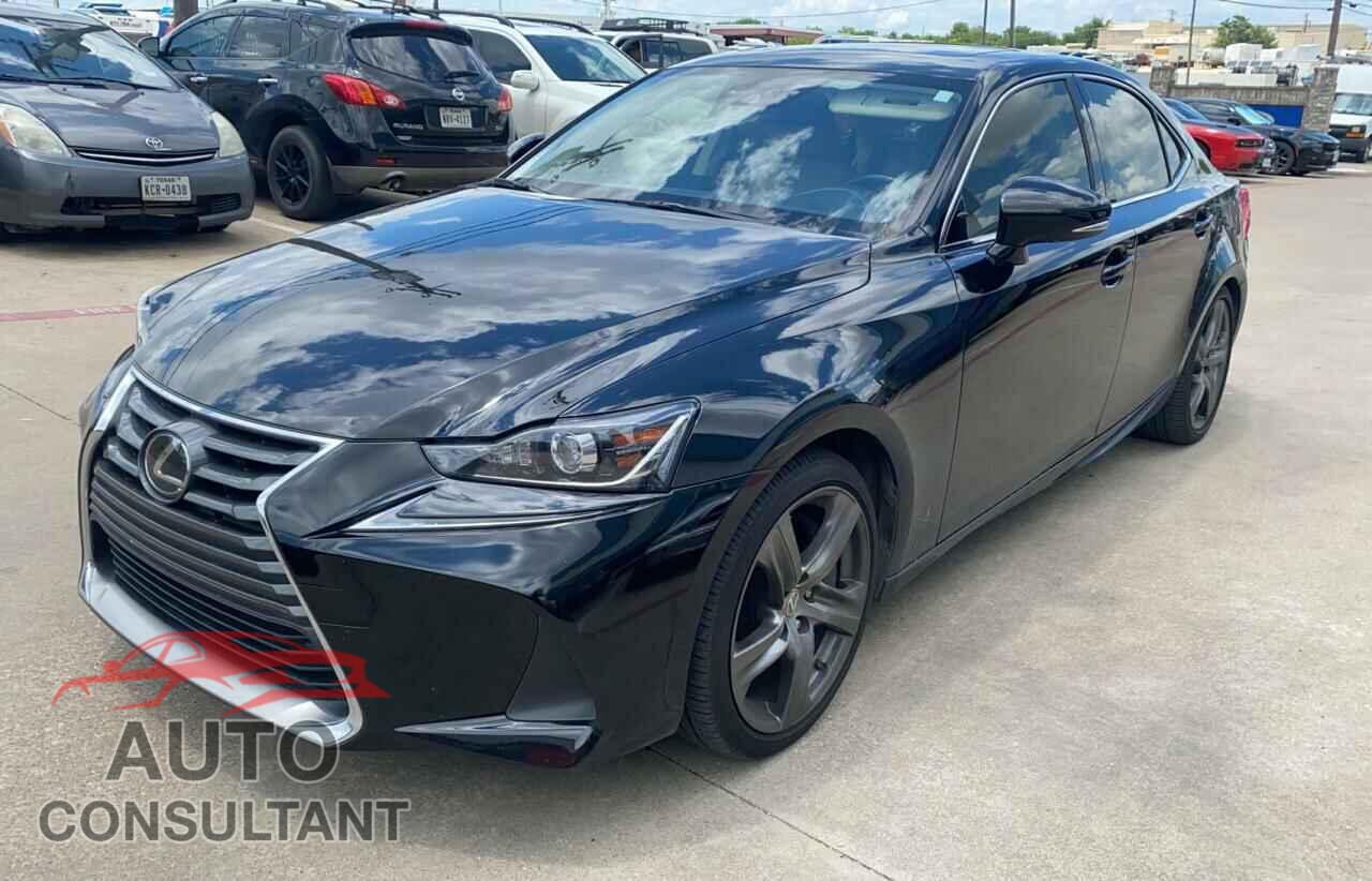 LEXUS IS 2018 - JTHBA1D22J5071145