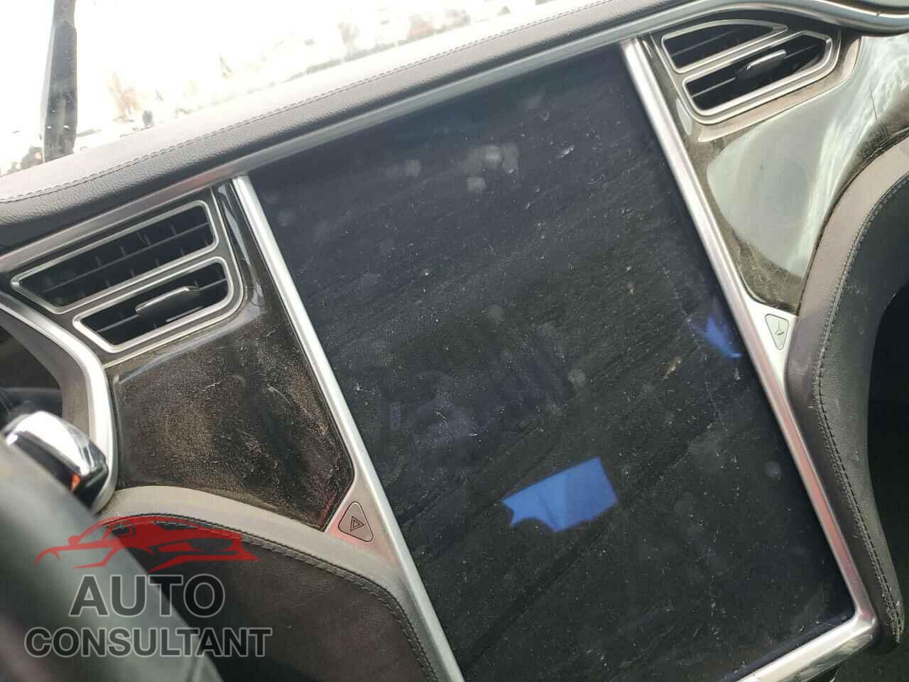 TESLA MODEL S 2013 - 5YJSA1CN9DFP19743