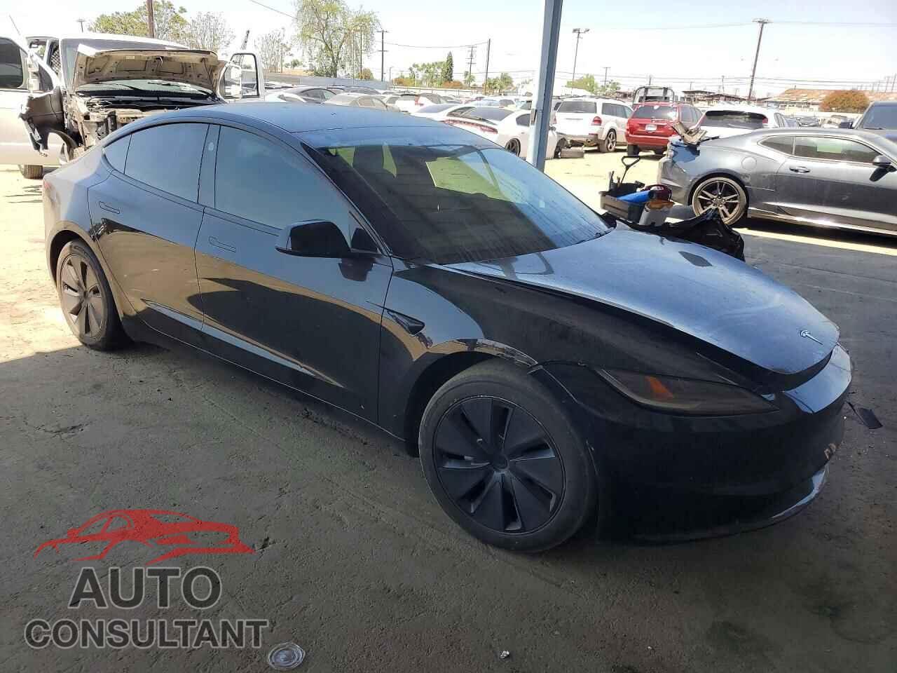 TESLA MODEL 3 2024 - 5YJ3E1EA8RF746121